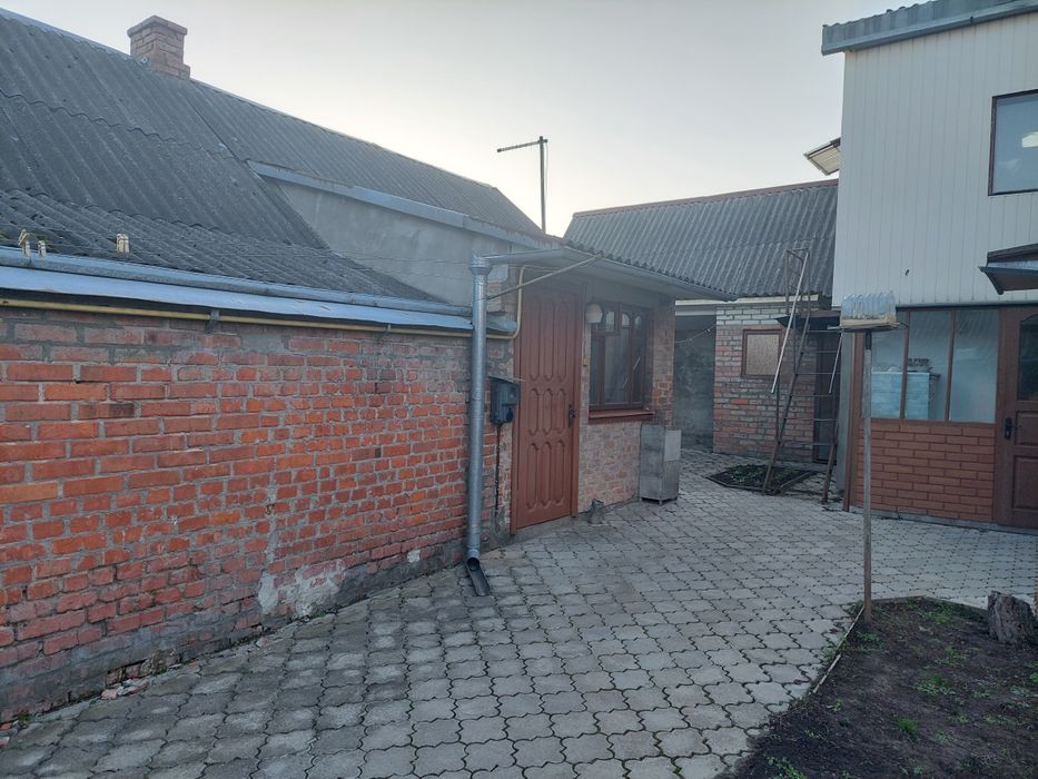 Здам в оренду частину будинку.