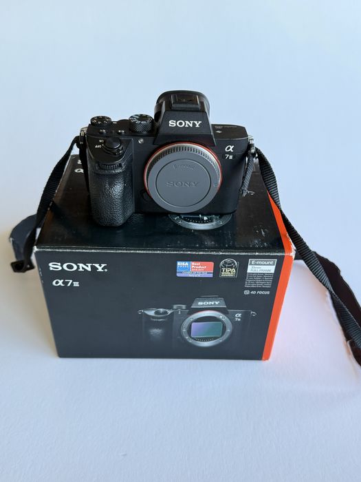 Sony A7 III - 77 mil disparos