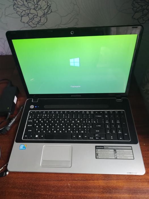Продам ноутбук emachines g730