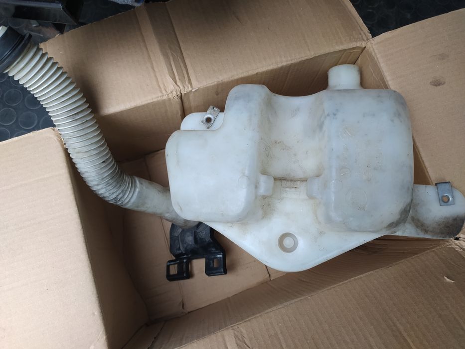 Бачëк омывателя лобового стекла Citroen Jumpy, Expert, Scudo 2007г