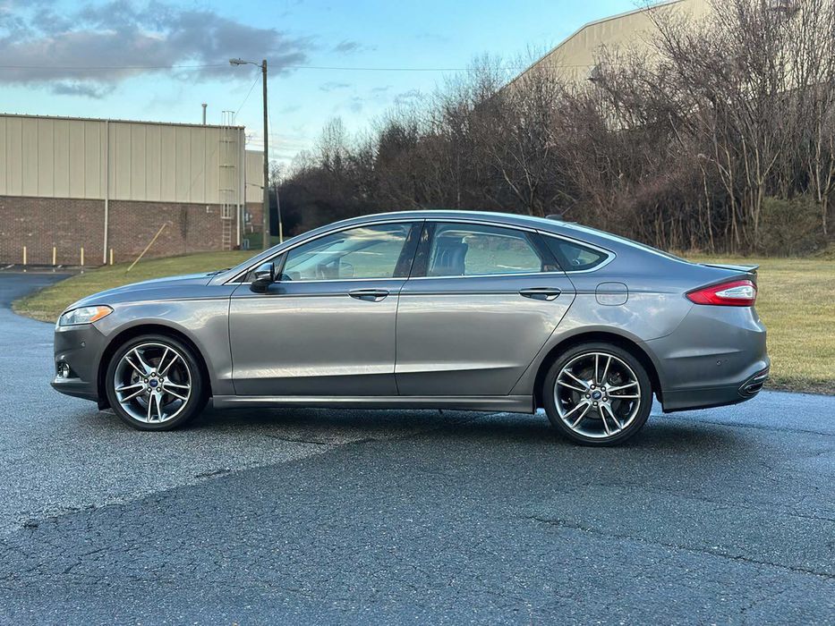 Ford Fusion Titanium      2014