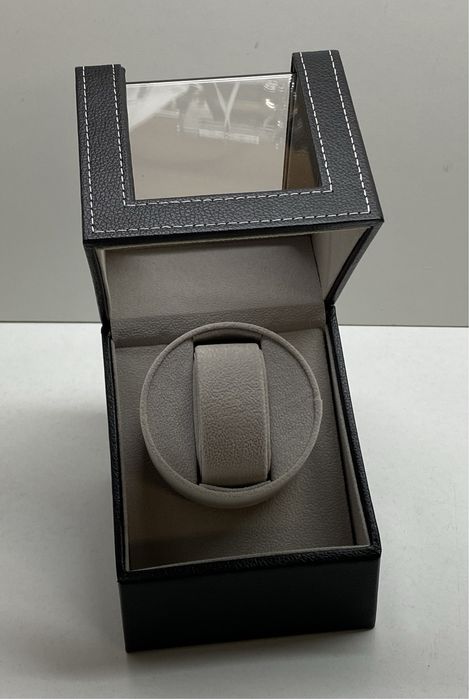 Caixa de Relógio com Motor