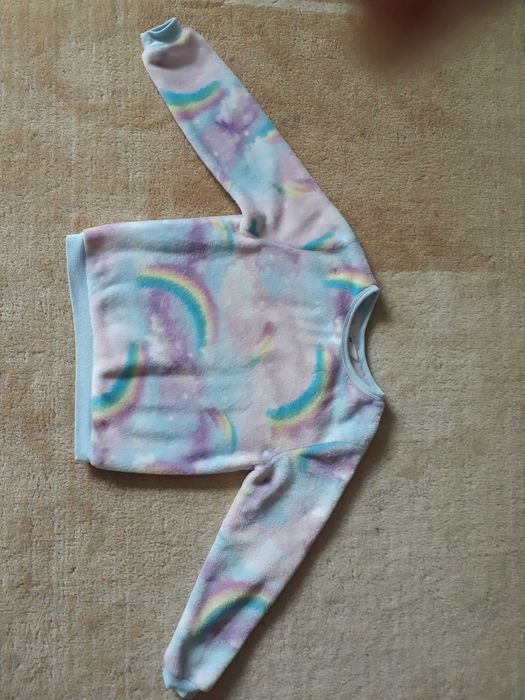 ubranka dziewczęce 122/128 super stan i jakość