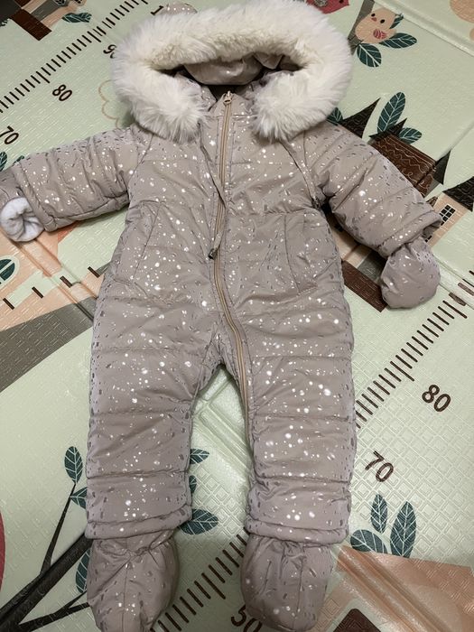 Продам зимний комбинезон на девочку , размер 68.