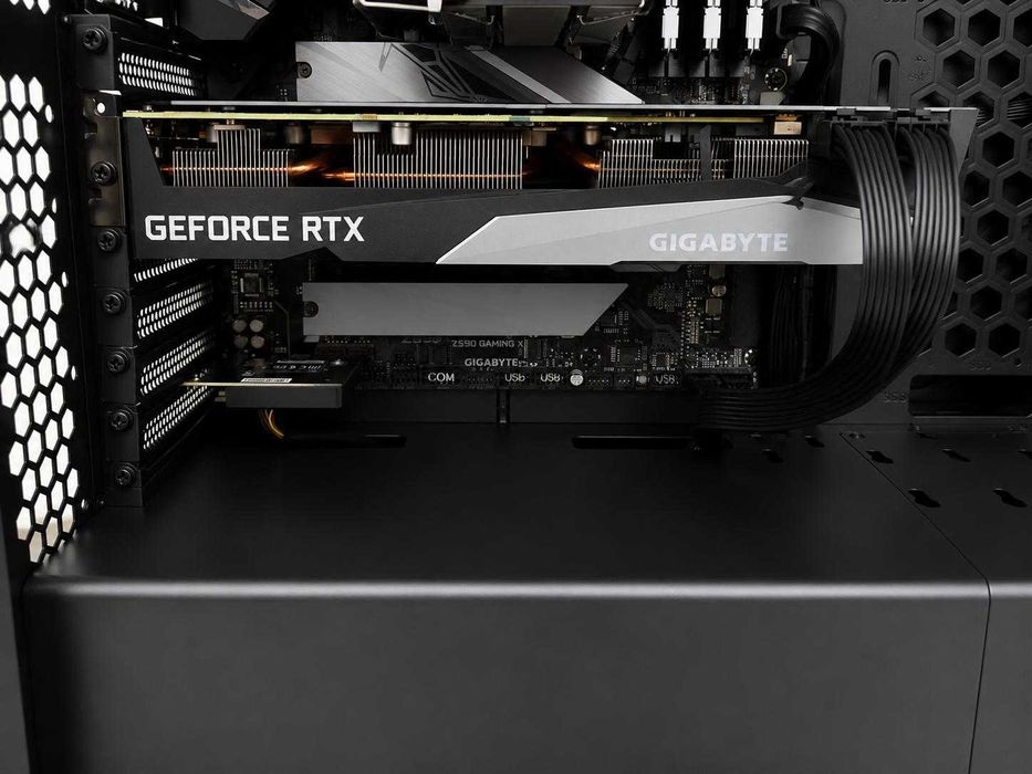 Gaming PC komputer i7-11700K / RTX 3070 / 32GB RAM / 1TB NVMe + 8TB HDD