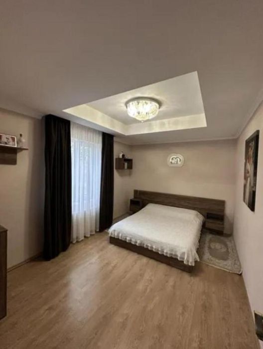 Продаю будинок у с. Нерубайське (215-617)