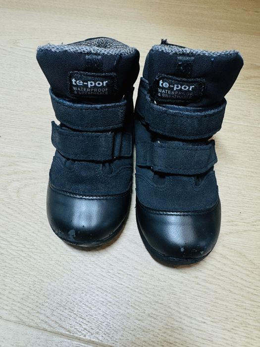 Buty dziecięce mrugała 26