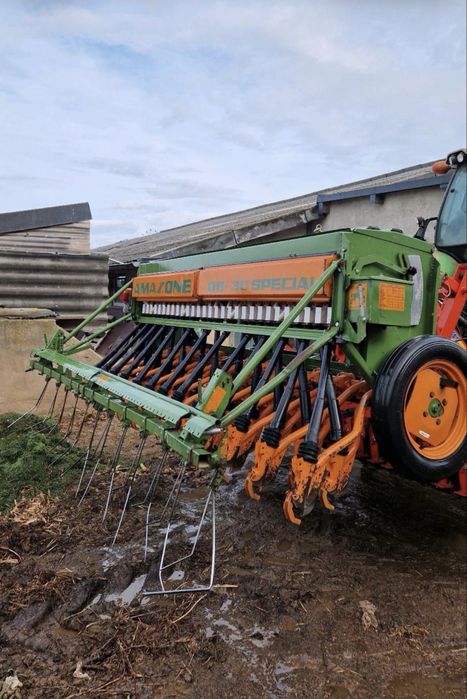 Siewnik Amazone D8-30 3m Special