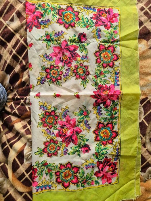 Ludowe chusty na głowę