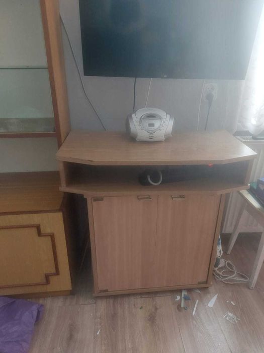 Zestaw mebli kuchennych oraz do salonu