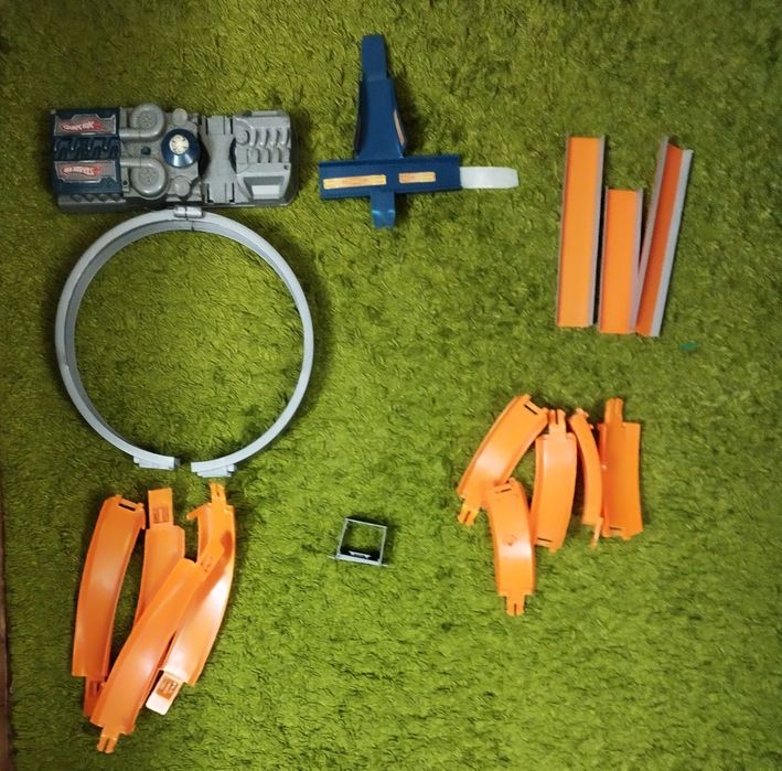 Продам набір Hot wheels