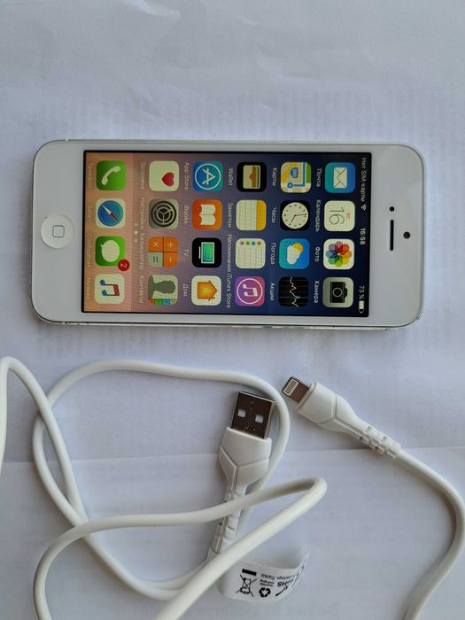 iPhone 5. 32Gb Silver  б/у.