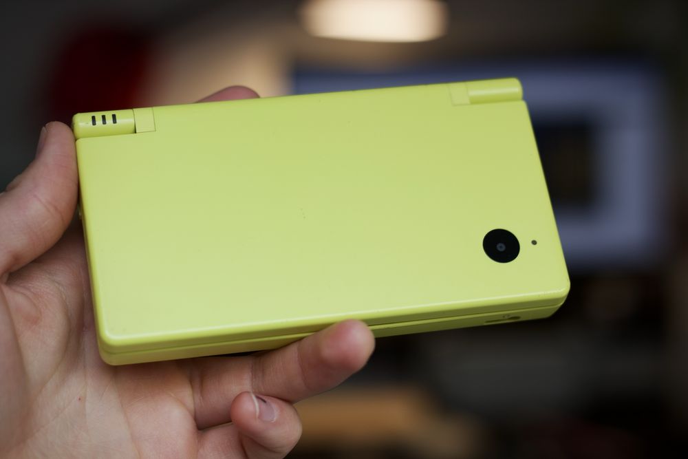 Nintendo DSi лайм