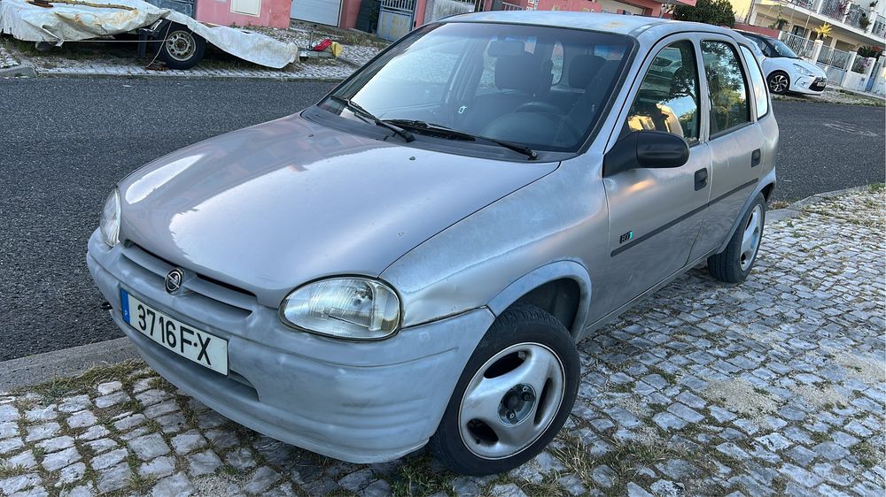 Opel corsa 1.2 eco