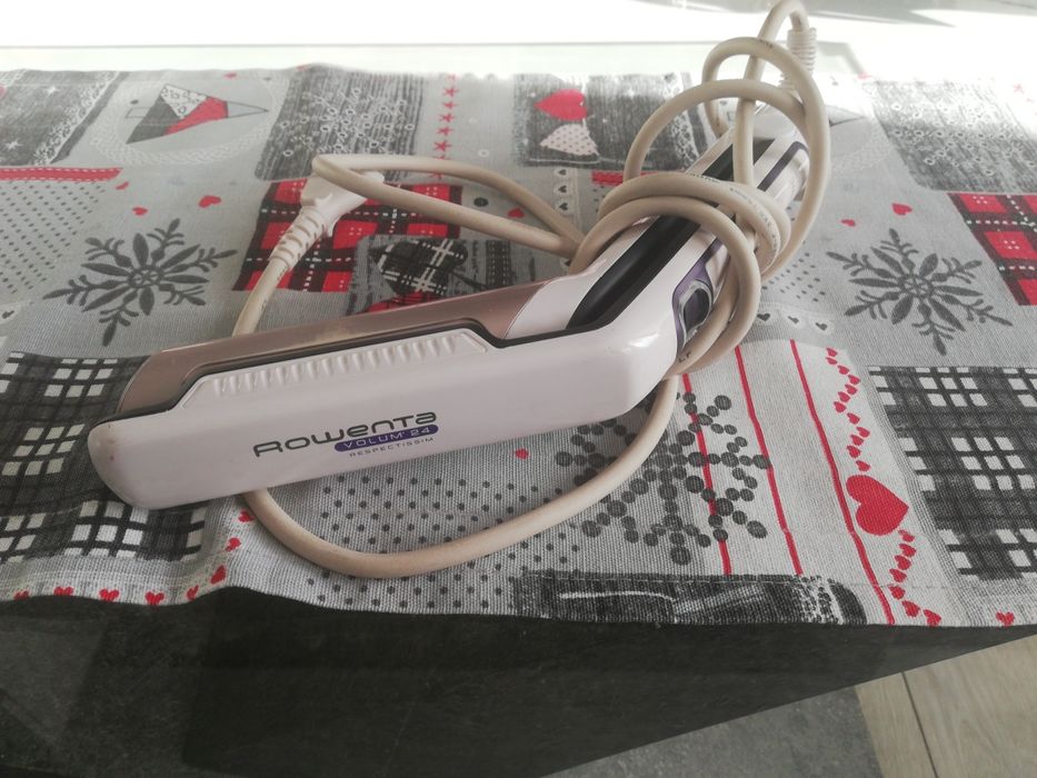 Rowenta Volum'24 Premium Care CF6460.