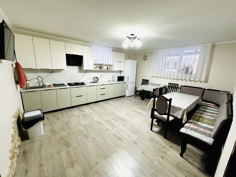 Велятино 350 метрів від Термальних Вод, Оренда кімнат.