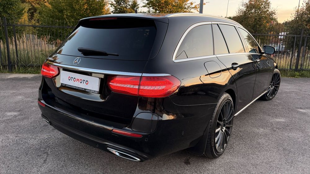 Mercedes-Benz Klasa E 300de 2.0D 9gtronic 350km 850nm pierwszy lakier bezwypadkowy