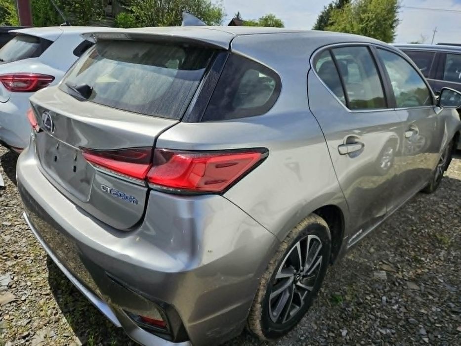 Lexus CT 1.8 hybryda  corolla  lexus ct  2019 rok  Francja
