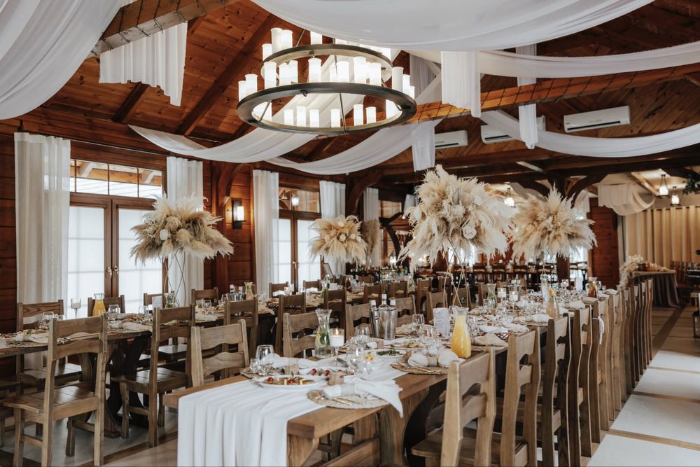 Pampasowe Wesele dekoracja z traw pampasowych na wesele