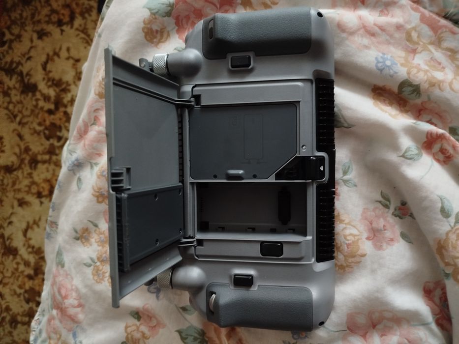 Продам профессиональный пульт управления DJI RC Plus