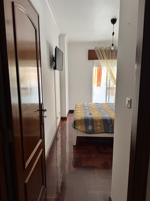 Quarto para arrendar com varanda