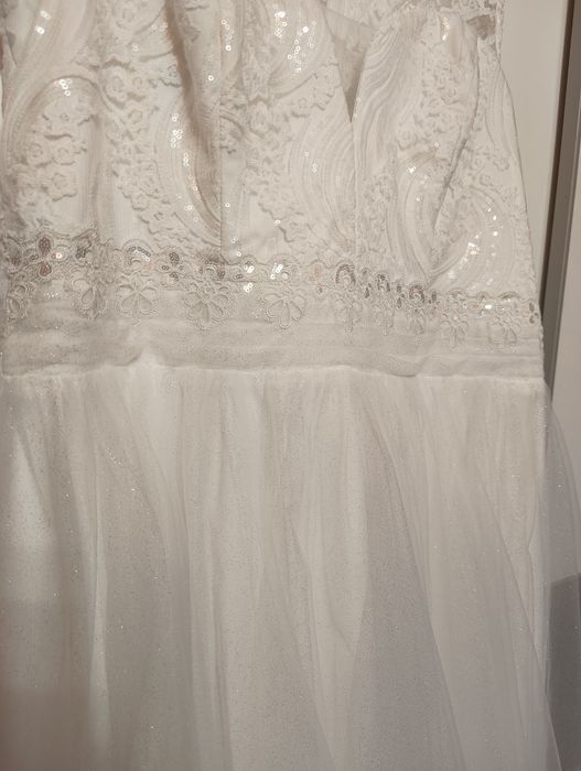 Śliczna suknia ślubna księżniczka