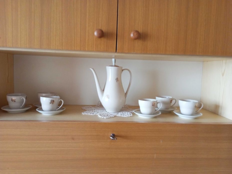 Meble pokojowe jasne i ciemne