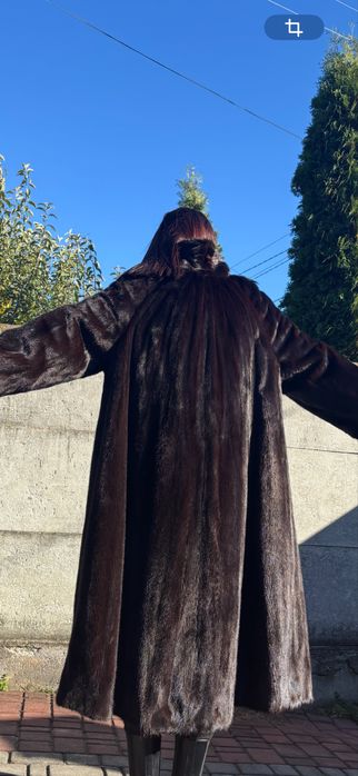 Цельная норковая шуба