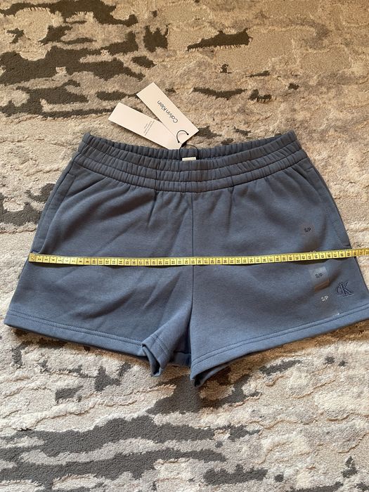 Продам жіночі шорти