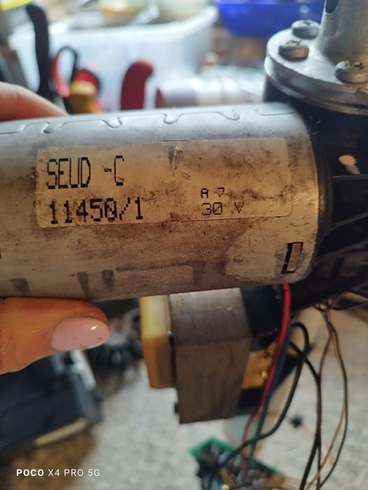 Siłownik liniowy SELID 30V (do łóżka, podnośnika)