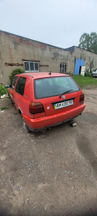 Продам гольф 1996року
