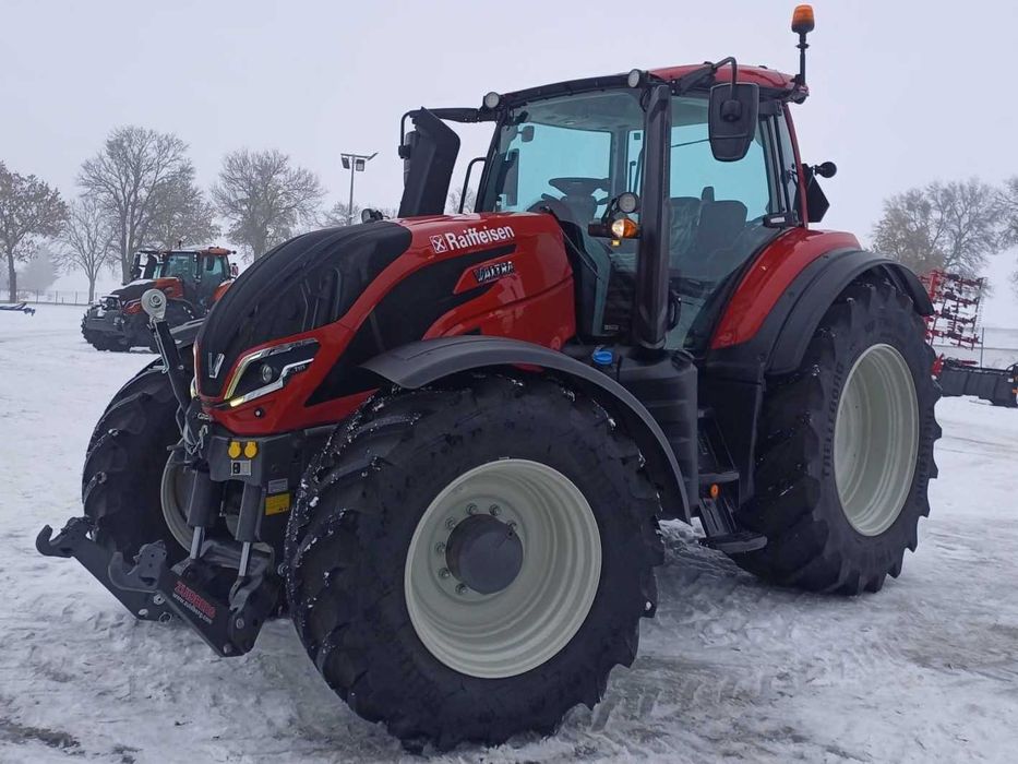 VALTRA T175 Versu