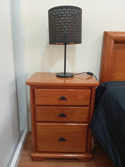 Quarto completo de visitas (madeira maciça, pinho)