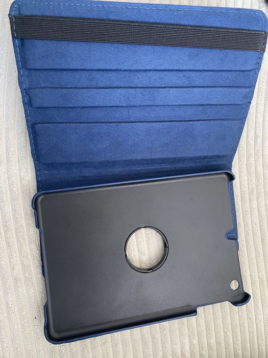 Etui na mały tablet