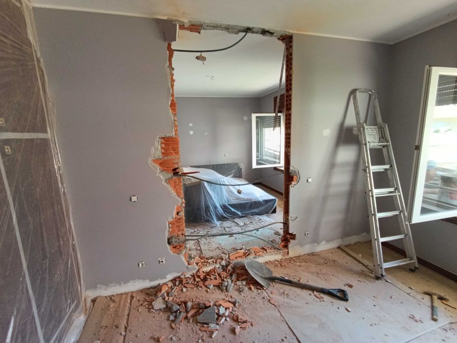 Telhados, pinturas, Pladur, lavagem, demolição,  remodelações