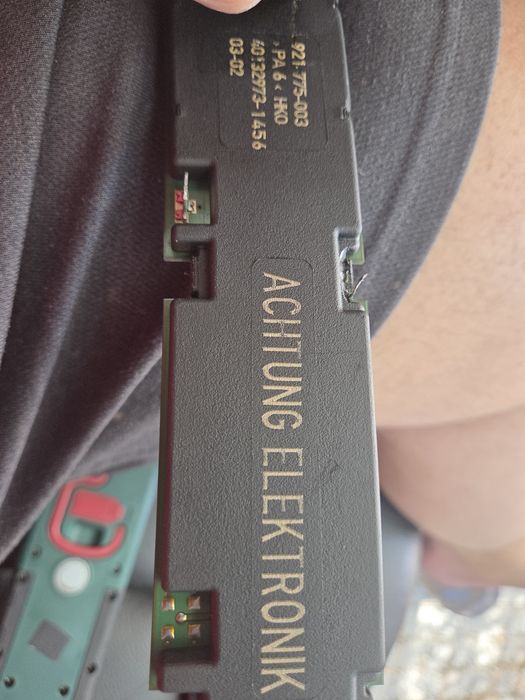 Antena audi A4 B6 2002  8E5 035 225D
