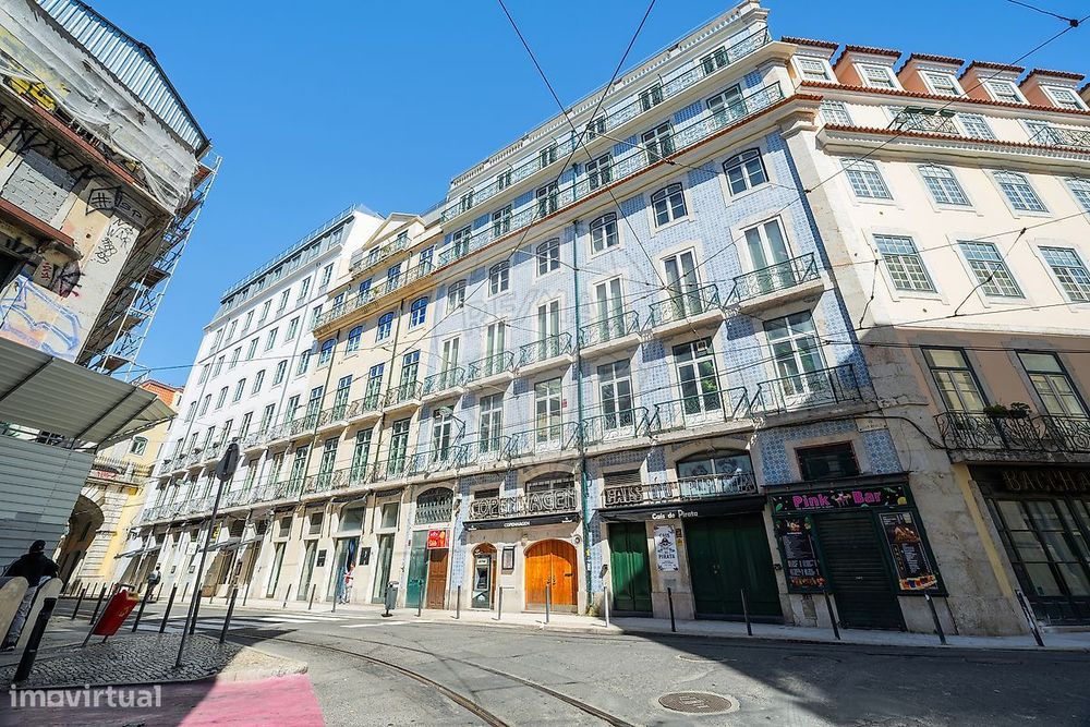 T4 Office for Sale