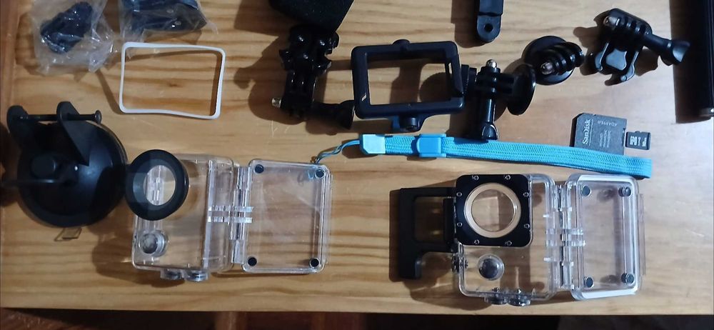 Câmara AKASO | Muitos Acessórios