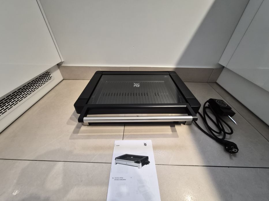 WMF - Grill elektryczny stołowy z pokrywą Lono