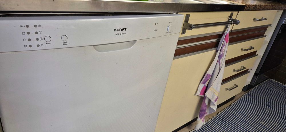 Maquina lavar loiça, bom estado de funcionamento-Lisboa/portalegre