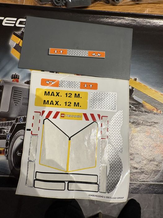 Lego Technic 8292 Ciężarowka z płaską podłogą.