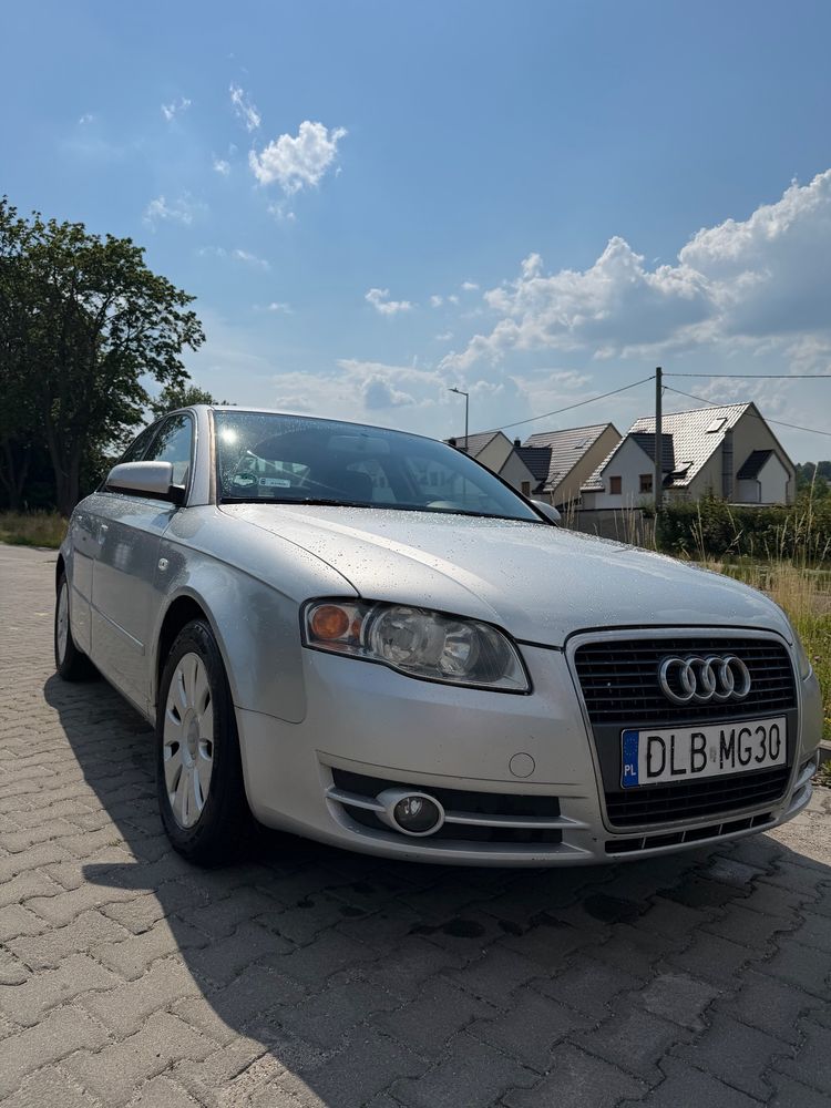 Audi A4 Limousine