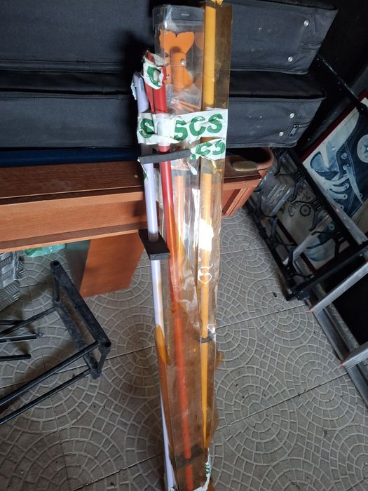 Vendo 4. varoes. De cortinados