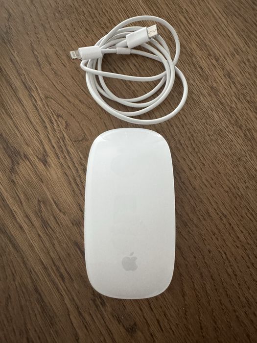 Magic Mouse da Apple em excelente estado.