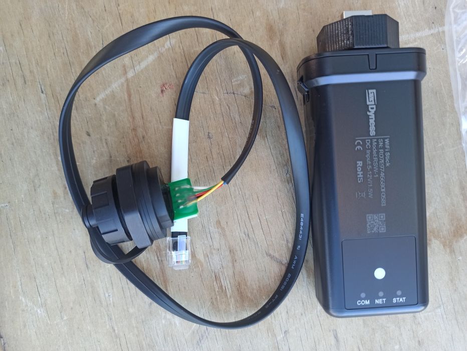 Dyness Wi-Fi Stick — модуль для віддаленого , є 5 шт. моніторингу та к