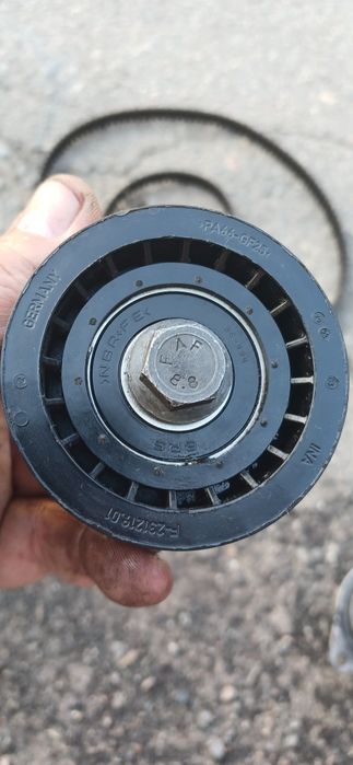Комплект ГРМ + Помпа Гольф 4 1.4 16v