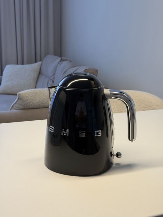Чайник SMEG KLF03 — електричний чайник 1,7 л, Black