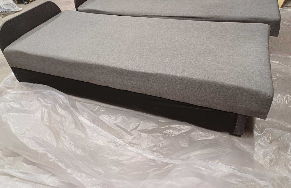 2 kanapy, stolik kawowy, szafka RTV-zestaw