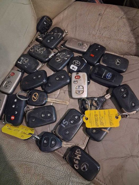 Ключь автомобильный Toyota, Lexus, Infiniti, Nissan