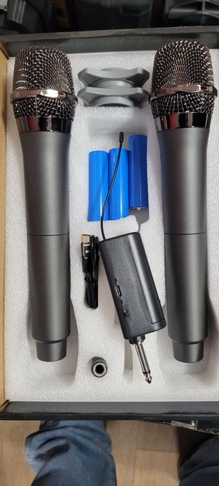 Радио микрофон с аккумулятором с Jack передатчиком.